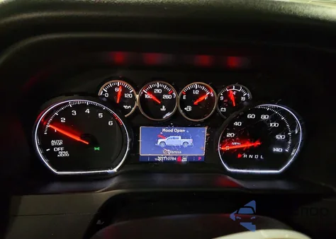 2021 Chevrolet Silverado K1500 Lt z USA, uszkodzony, nr VIN 1GCUYDEDXMZ187052